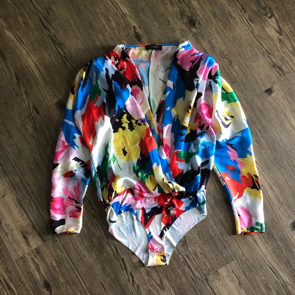 Zara abstract blouse bodysuit - Picture 2 of 13